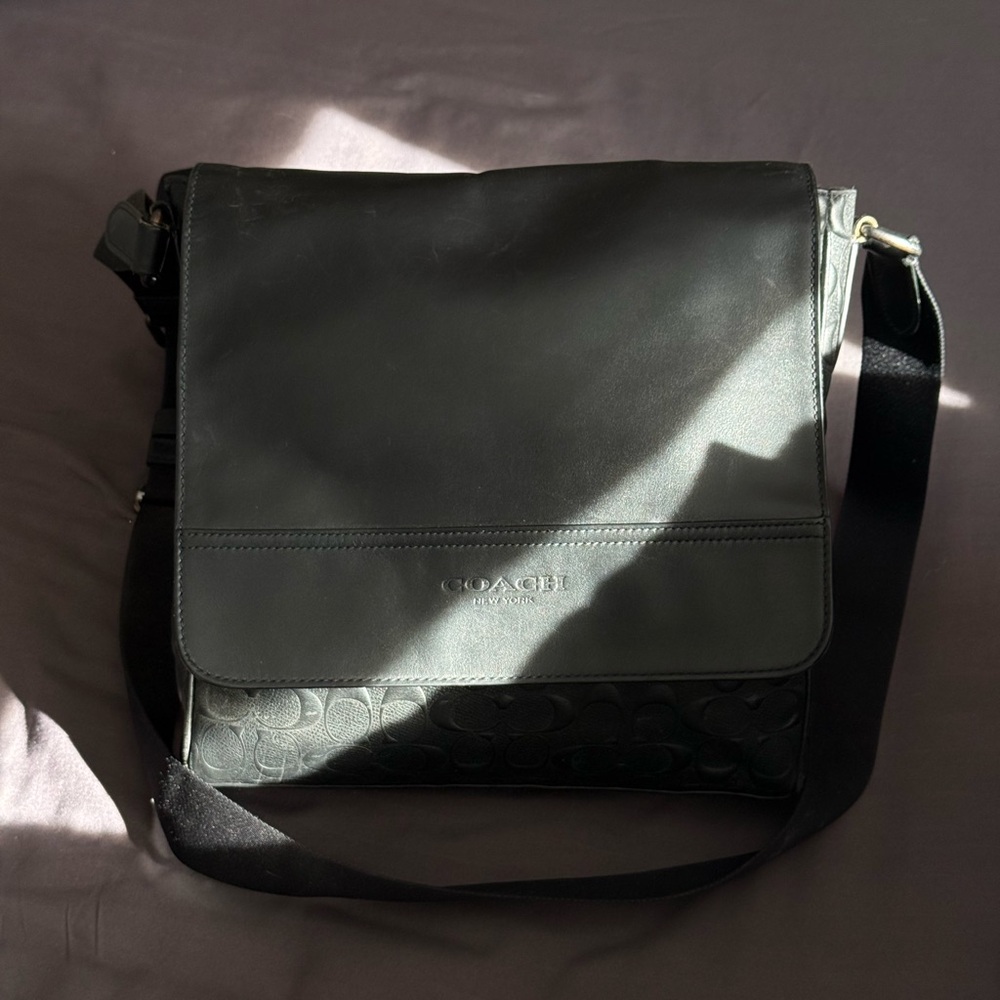 Coach 4006 Houston Map Bag - Picture 2 of 6
